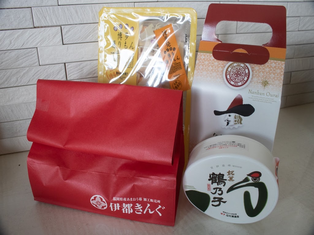 福岡土産はお菓子がおすすめ 空港でも買える女性向けスイーツ お菓子4選 Recotrip レコトリップ 福岡土産はお菓子がおすすめ 空港でも買える女性向けスイーツ お菓子4選 Recotrip レコトリップ