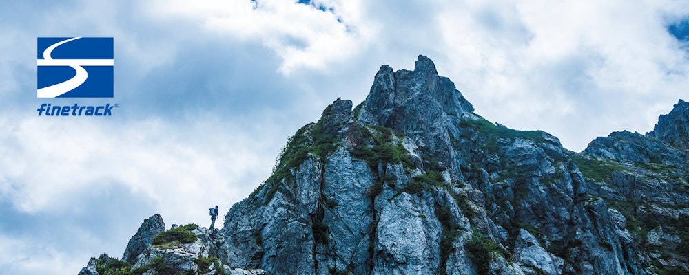 機能性重視の登山ウェアを街着に応用!山街兼用にオススメな「ブラック」アウター特集